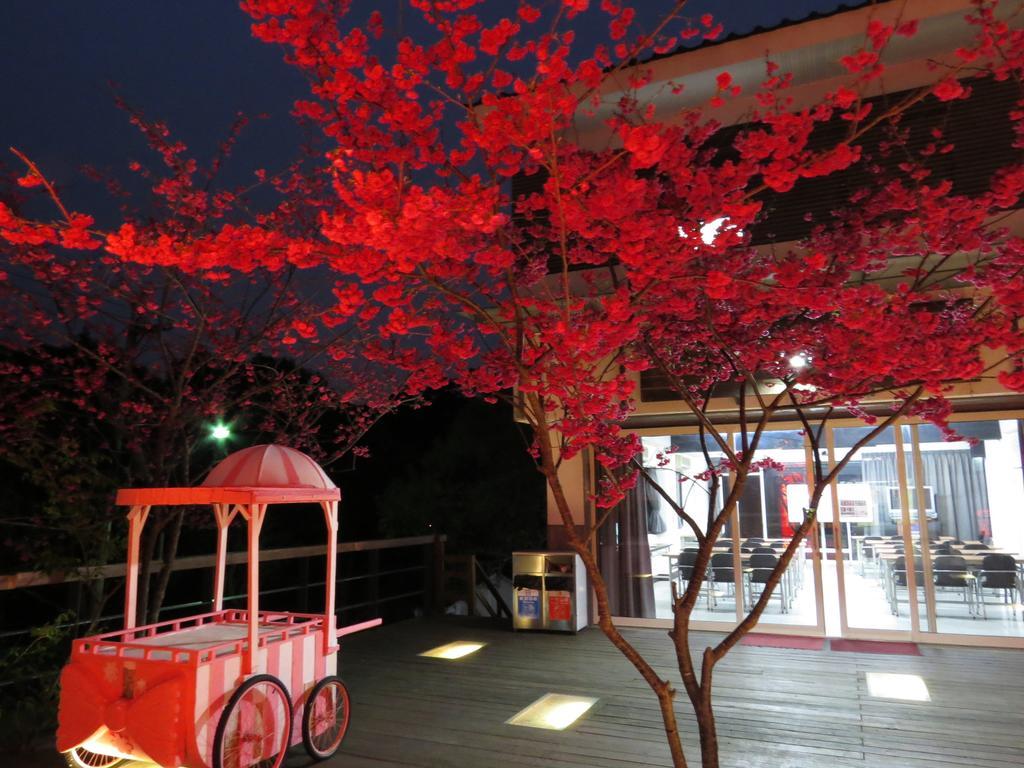Sanyi Sakura Resort Exteriör bild